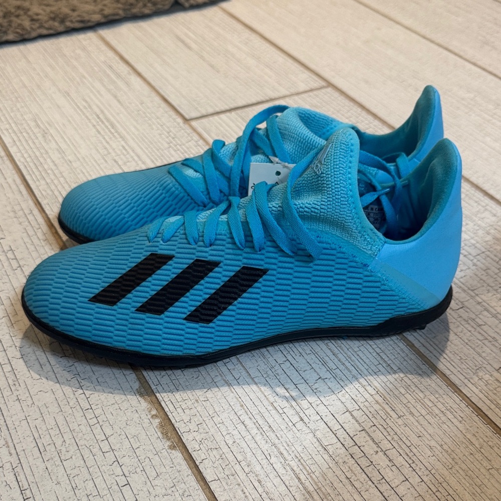NWT Adidas X 19.3 TF J Soccer cleats (artificial turf) - size 5.5